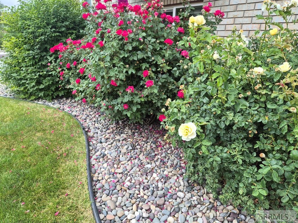 Image 7 of property listing at 1036 Camas Lane, Pocatello, ID 83204