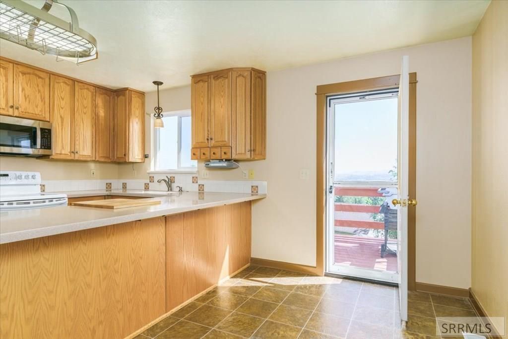 Image 9 of property listing at 1036 Camas Lane, Pocatello, ID 83204