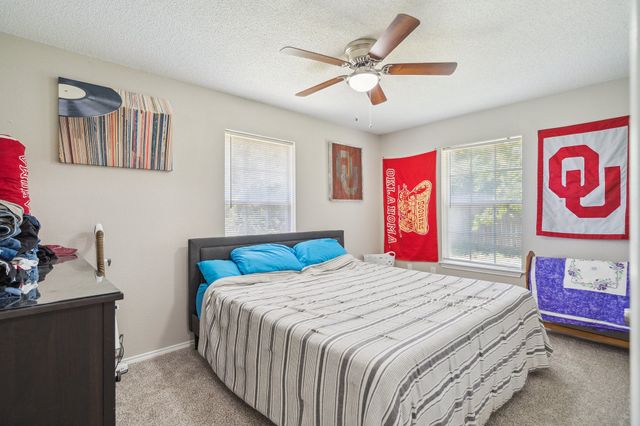 816 Red Oak Court, Azle, TX 76020