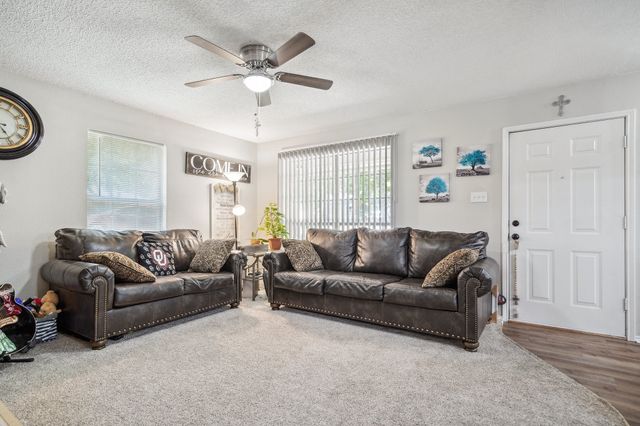 816 Red Oak Court, Azle, TX 76020