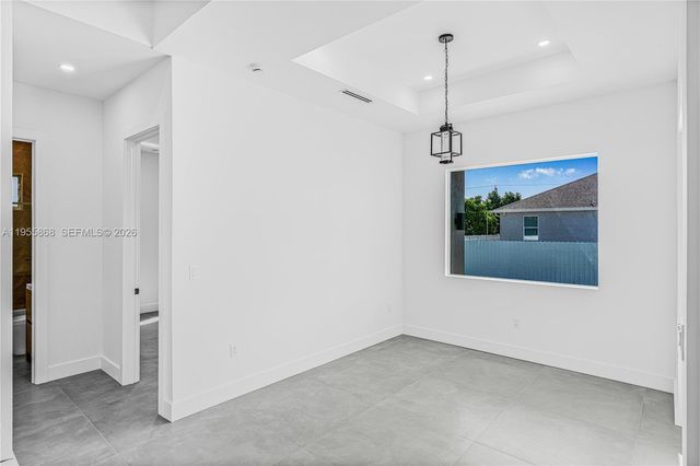 512 NW 35th PL, Cape Coral, FL 33993