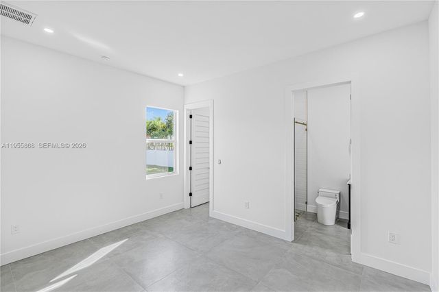 512 NW 35th PL, Cape Coral, FL 33993