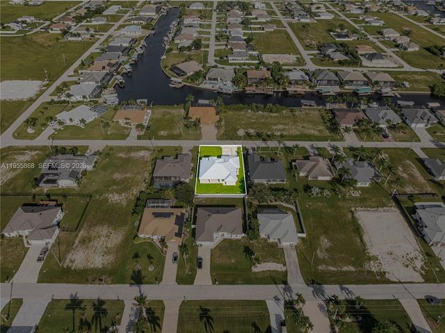 512 NW 35th PL, Cape Coral, FL 33993