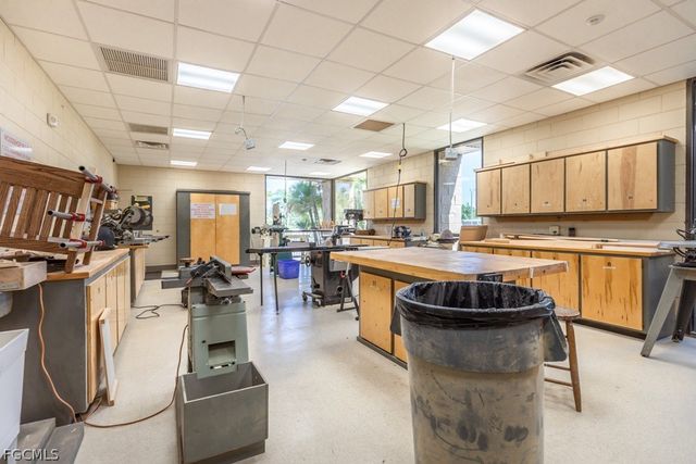 1721 Bent Tree CIR, Fort Myers, FL 33907