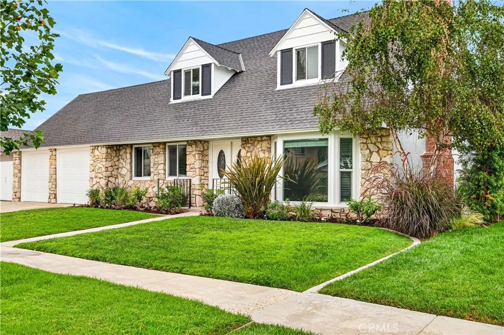 11731 Foster Road, Los Alamitos, CA 90720
