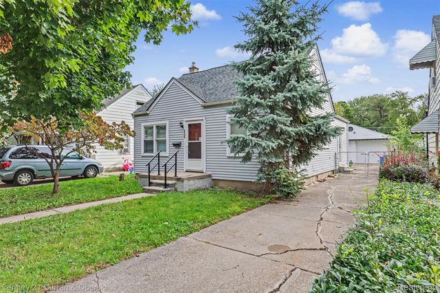 4705 Weddell Street, Dearborn Heights, MI 48125