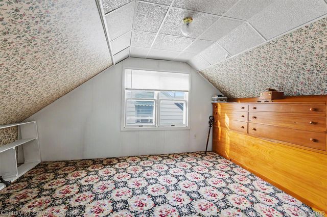 4705 Weddell Street, Dearborn Heights, MI 48125
