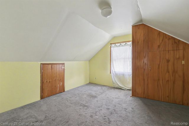 4705 Weddell Street, Dearborn Heights, MI 48125