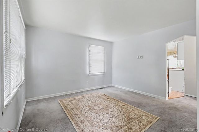 4705 Weddell Street, Dearborn Heights, MI 48125
