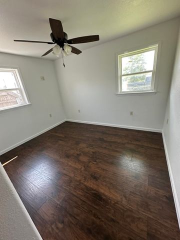 205 Allen, Houma, LA 70363