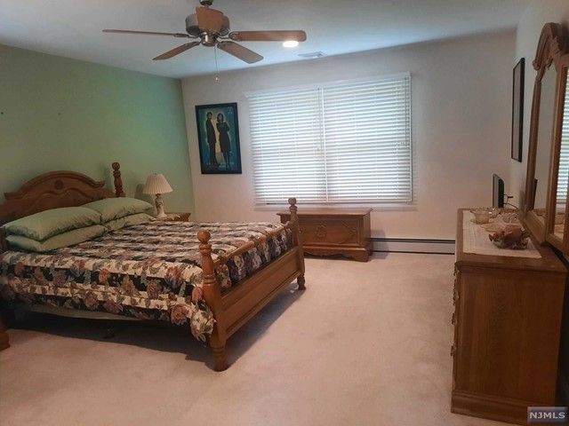 26 Wyandotte Avenue, Dumont, NJ 07628