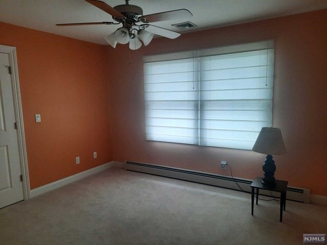 26 Wyandotte Avenue, Dumont, NJ 07628