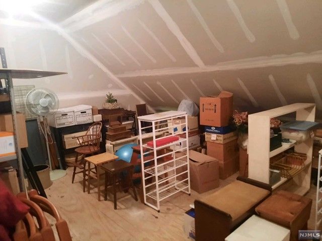 26 Wyandotte Avenue, Dumont, NJ 07628