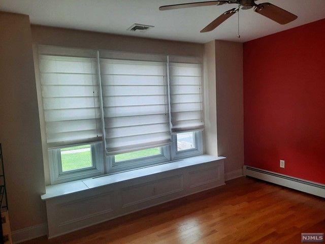 26 Wyandotte Avenue, Dumont, NJ 07628