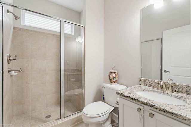 4929 W Stonegate Circle, Lake Orion, MI 48359