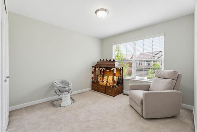4929 W Stonegate Circle, Lake Orion, MI 48359