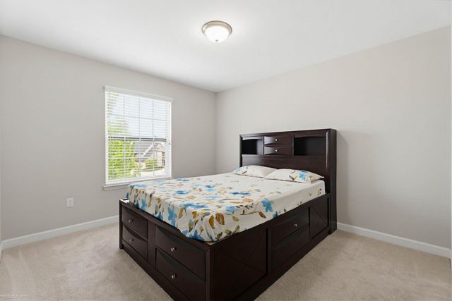 4929 W Stonegate Circle, Lake Orion, MI 48359