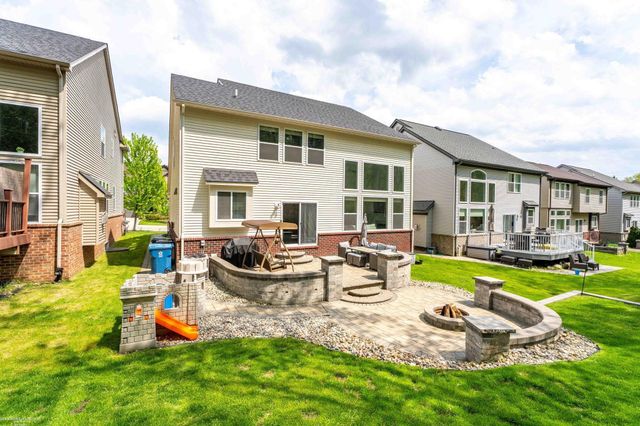 4929 W Stonegate Circle, Lake Orion, MI 48359