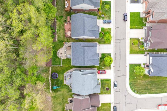 4929 W Stonegate Circle, Lake Orion, MI 48359