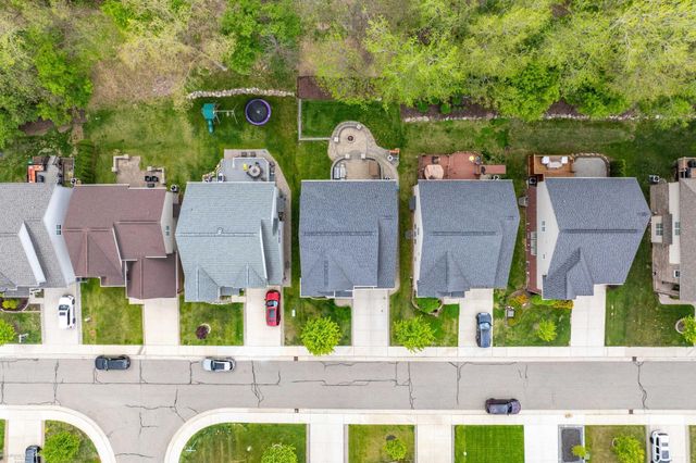 4929 W Stonegate Circle, Lake Orion, MI 48359