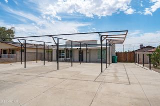 8215 E 6TH Avenue, Mesa, AZ 85208