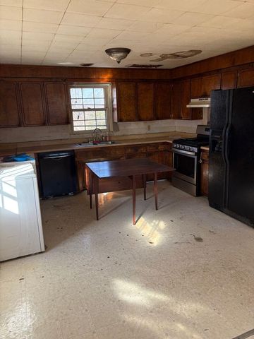 511 Double Branch Road, Cowpens, SC 29330