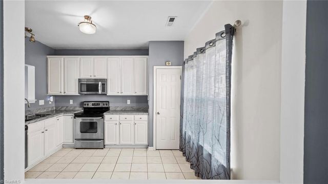 233 Heritage Creek Way, Greensboro, NC 27405