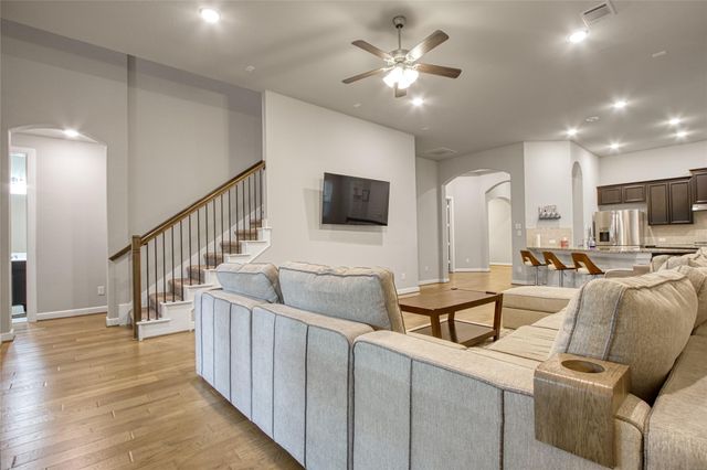 6919 Red Oak Drive, Katy, TX 77493