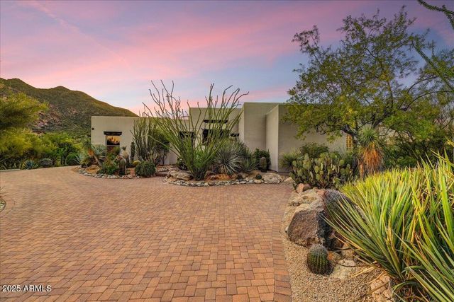 37202 N HOLIDAY Lane, Carefree, AZ 85377