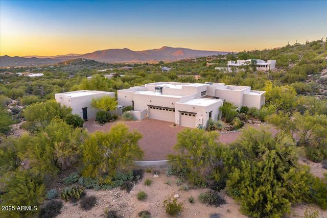 37202 N HOLIDAY Lane, Carefree, AZ 85377