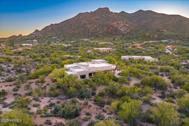 37202 N HOLIDAY Lane, Carefree, AZ 85377