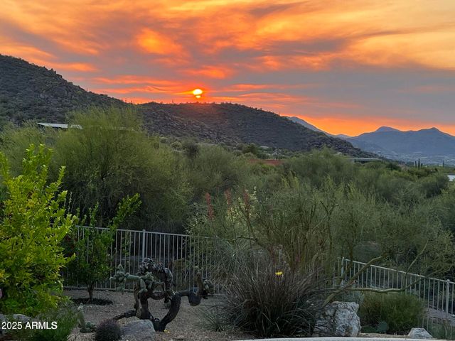 37202 N HOLIDAY Lane, Carefree, AZ 85377