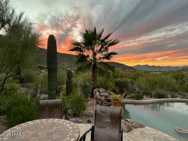 37202 N HOLIDAY Lane, Carefree, AZ 85377