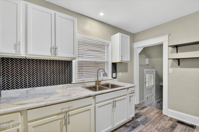 4038 Jackman Road, Toledo, OH 43612