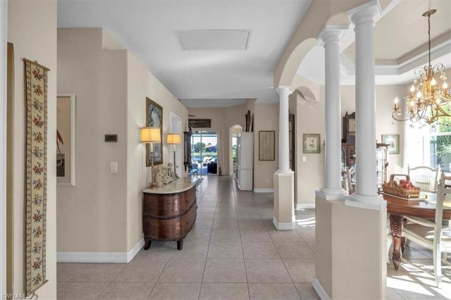 10523 Bella Vista DR, Fort Myers, FL 33913