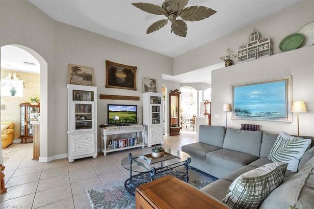 10523 Bella Vista DR, Fort Myers, FL 33913