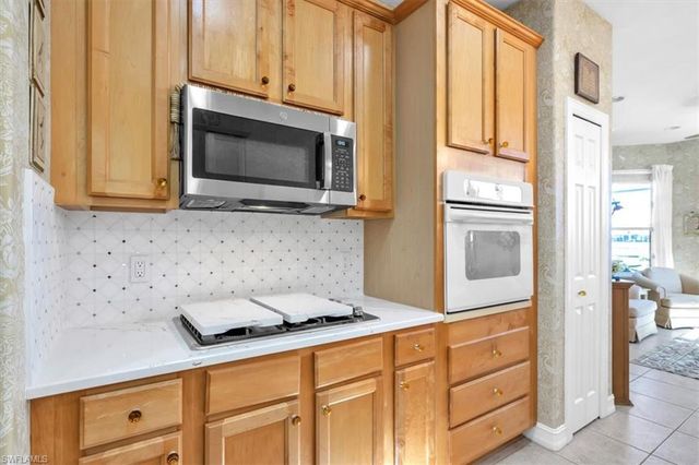 10523 Bella Vista DR, Fort Myers, FL 33913