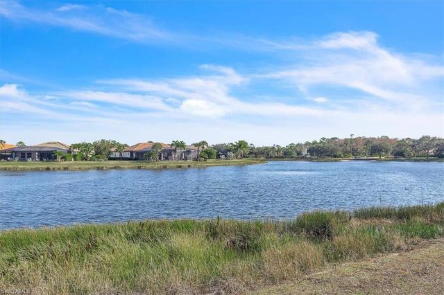 10523 Bella Vista DR, Fort Myers, FL 33913