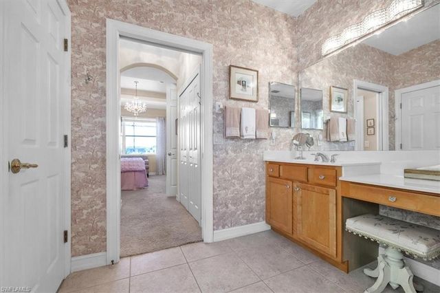 10523 Bella Vista DR, Fort Myers, FL 33913