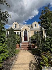 194 Prigmore Street, East Brunswick, NJ 08816