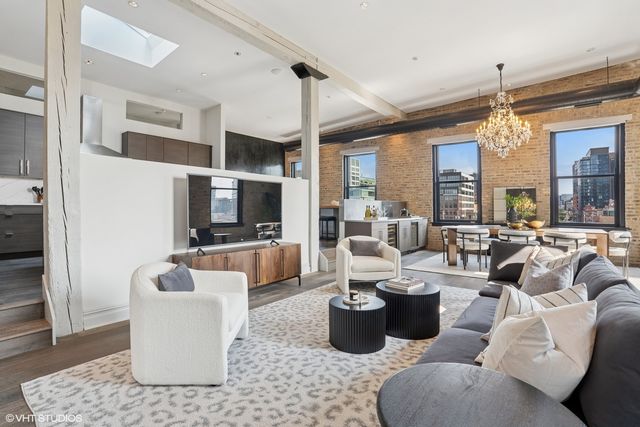 401 N Aberdeen Street 4S, Chicago, IL 60642