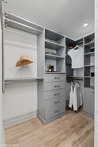 401 N Aberdeen Street 4S, Chicago, IL 60642