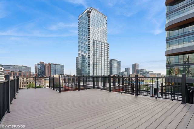 401 N Aberdeen Street 4S, Chicago, IL 60642