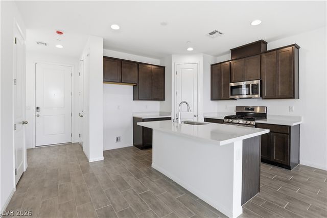 5334 Borra Hills Street, Las Vegas, NV 89148