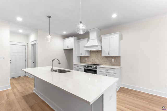 602 Bristleleaf Path, Kathleen, GA 31047