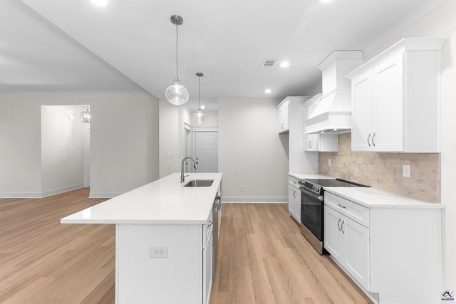 602 Bristleleaf Path, Kathleen, GA 31047