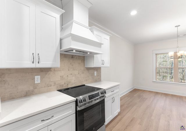 602 Bristleleaf Path, Kathleen, GA 31047