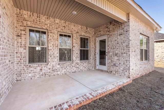 602 Bristleleaf Path, Kathleen, GA 31047