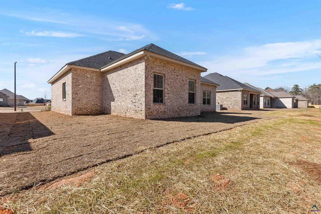 602 Bristleleaf Path, Kathleen, GA 31047