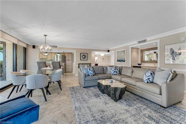 520 Collier BLVD 206, Marco Island, FL 34145